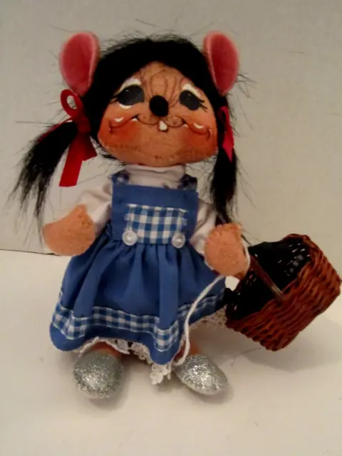 ANNALEE Wizard Of OZ Dorothy Mouse Doll w/ Toto in Basket. 2008 Perfect.