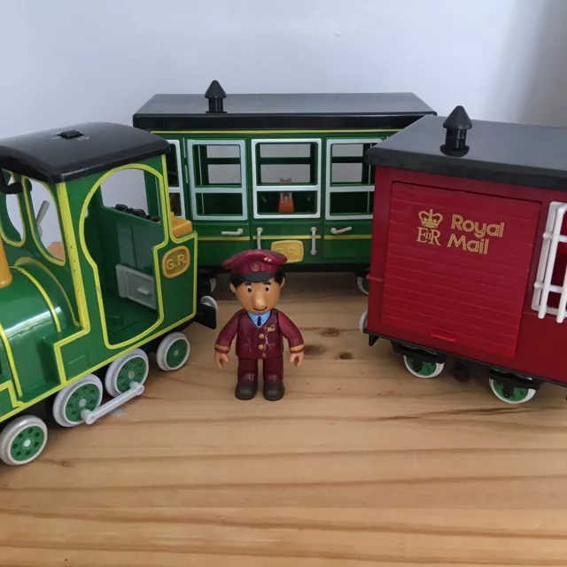 Postman Pat Greendale Rocket Motorised Train with Sounds and Ajay Figure