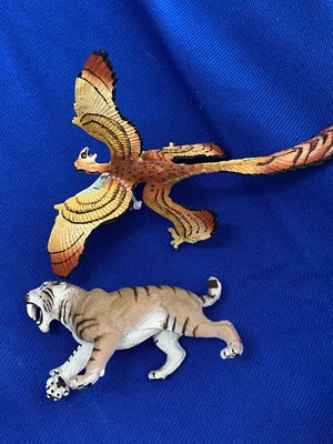 safari ltd microraptor