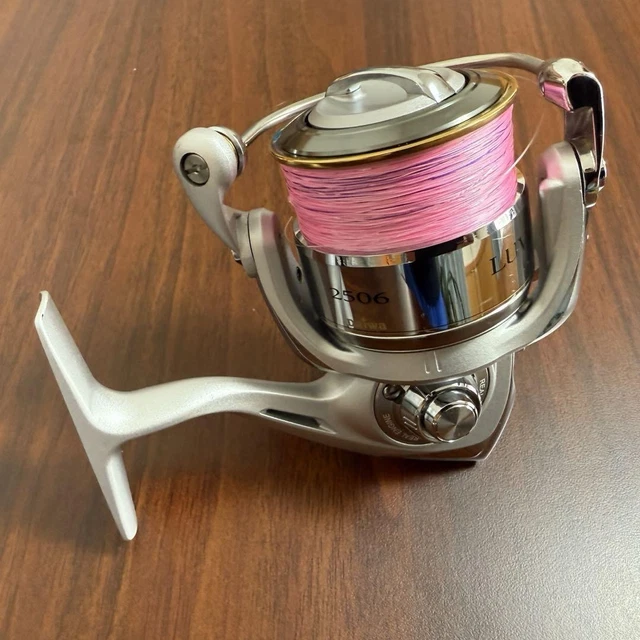 ダイワ 07 ルビアス 2506 DAIWA LUVIAS DAIWA LUVIAS 07 2506 Spinning Reel, Discontinued, Light Use