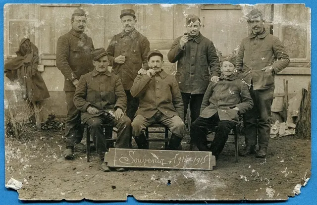 CPA PHOTO: Soldats du 57° Régiment d'Infanterie / Guerre 14-18 / 1915