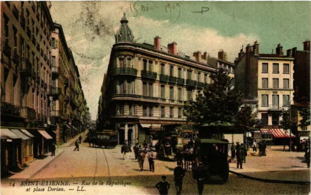 CPA St-ÉTIENNE Rue de la Republique et Place Dorian (400982)