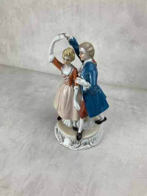 Jolie figurine en porcelaine dansant couple de danseur