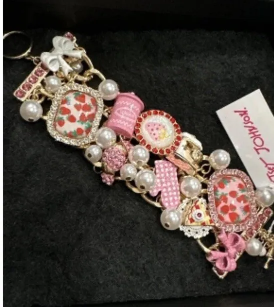 Betsey Johnson Babycakes Chunky Bracelet Pink Gold Tone Baker Pie Crystal Pearls