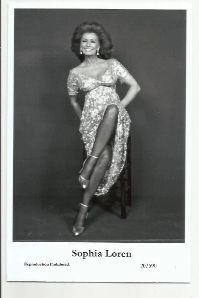 (Bx34) Sophia Loren Swiftsure Photo Postcard (20/690) Filmstar Pin Up Glamor