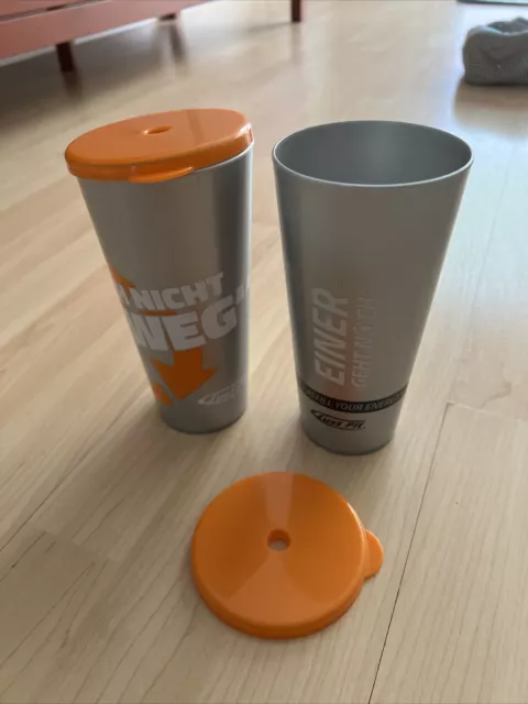 2 Stück Adoma Just Fit Becher Shacke Glas Mit Deckel  Farbe Grau Orange