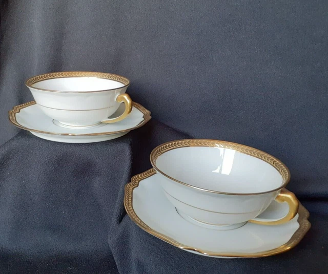 DUO DE TASSES à café en porcelaine de Limoges Balleroy & Cie modèle Art