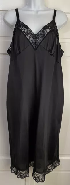 Vintage (FADED TAG) Nylon Black Full Slip w/ Lace  Size 40 - SHIPS FREE