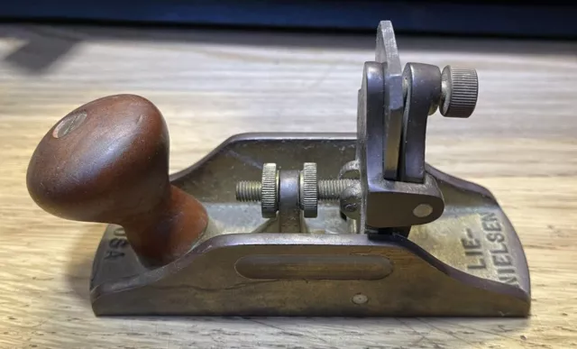 Lie Nielsen small scraper plane No 212