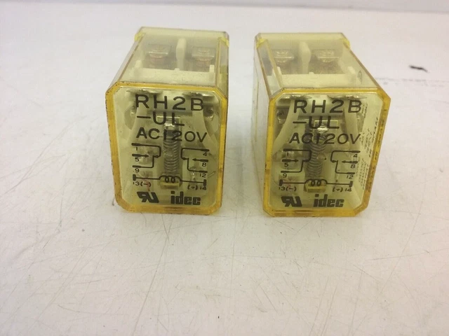 Idec Rh2B-Ul Ac120V Relay W/Indicator Light Dpdt  10A 8 Pin (Lot Of 2)