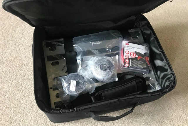 fender professional pedal board and soft case - small, excellent condition 3