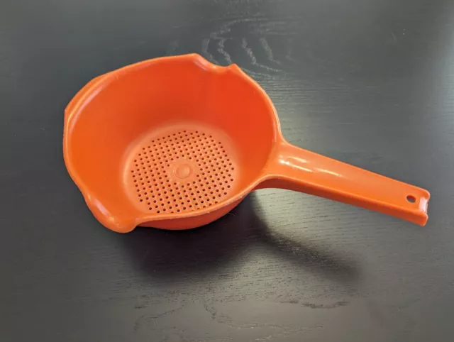 Vintage Rubbermaid Strainer Orange 2 Spout Handle Colander 2930 1 Retro Kitchen