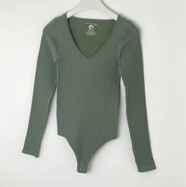 ❤️ Free People Bodysuit Size M/L Green Intimately Ribbed V-Neck Long Sleeve