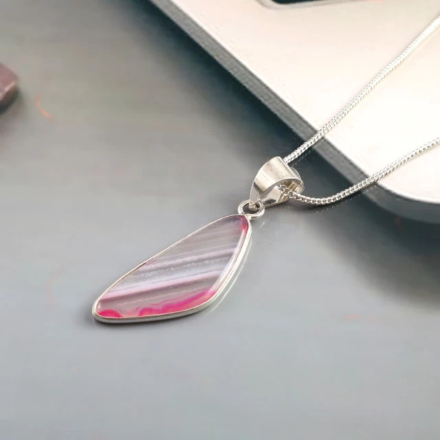 925 Sterling Silver Natural Pink Banded Agate Pendant With 20'' Chain Jewelry