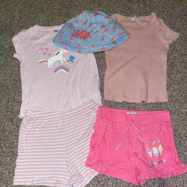 girls 5 piece bundle 2-3 years t-shirts, shorts and hat