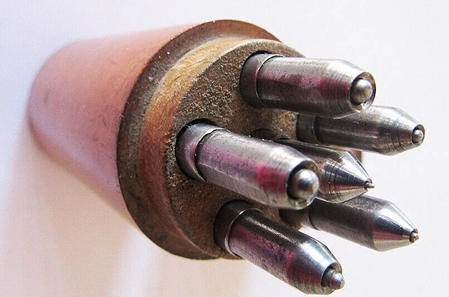 475288_4 475288_4