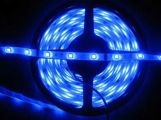 Bande Strip 300 LED SMD 5050 Flexible 5M Adhésif Lumière Bleu IP65 14.4 W / MT 2