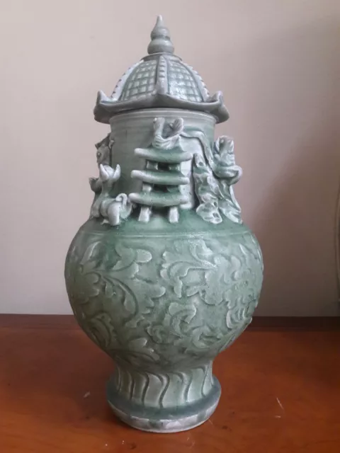 Old Chinese Green Celadon Large Urn Lidded Vase
