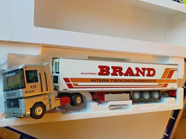 Eligor 1/43 – Camion Renault Magnum Team F1 2002 – Modèle De Collection 112283
