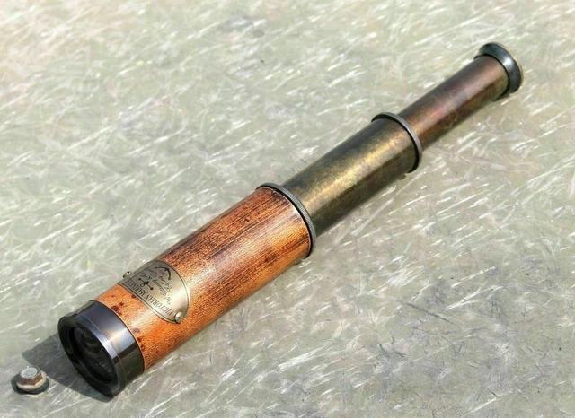 Télescope à 3 tiroirs en laiton du 19e siècle Instrument de navigation maritime antique En vente