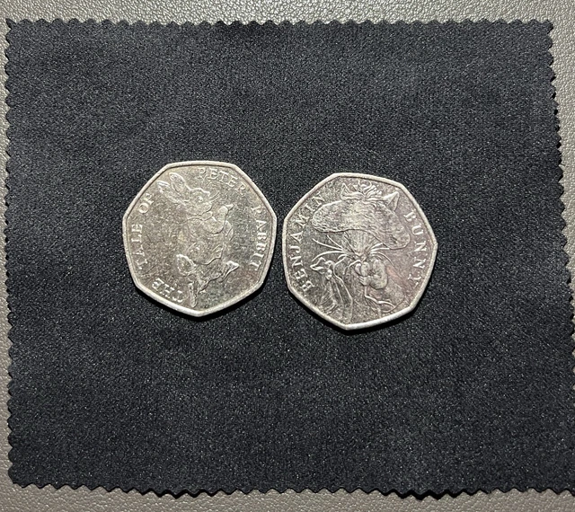 *EXTREMELY RARE PAIRING* Peter Rabbit & Benjamin Button 50p Coin 2017 £ ...