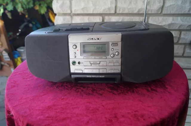 Gepflegter SONY CFD-S 37 L CD -Radio-Kassetten Rekorder   Boombox Ghettoblaster