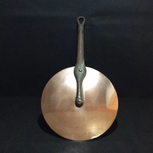 ancien couvercle en cuivre et fer forge pour casserole diamètre 19 cm fin XIX