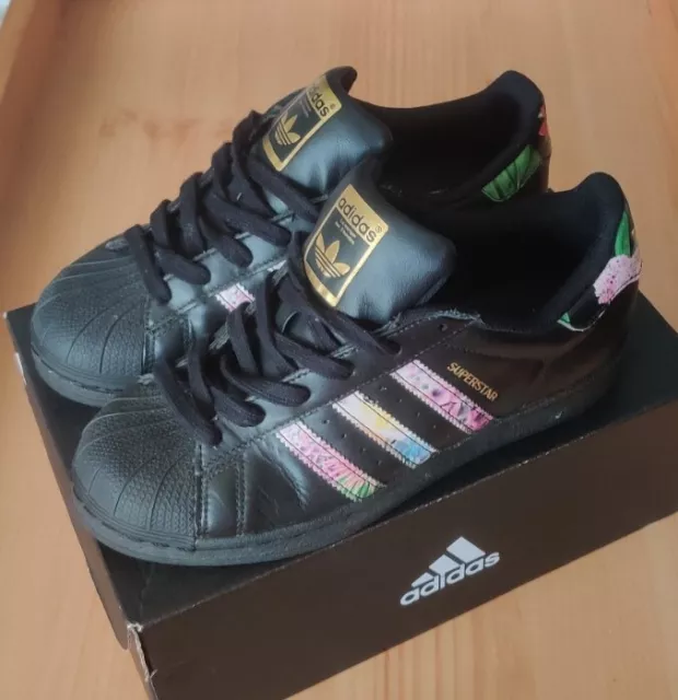 Womens superstar floral trainers hotsell