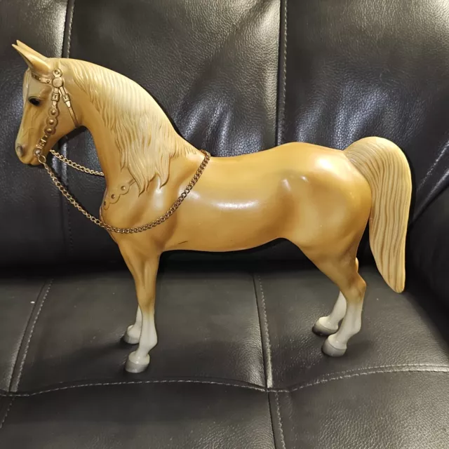 Breyer Western Horse #57 Palomino With Gold Accents Chain Reigns USA 2