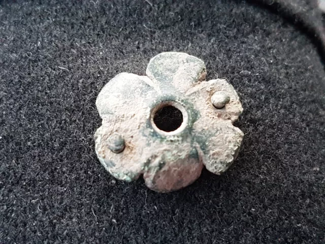 Post Medieval bronze flower mount lovely ancient artifact found in England L20u