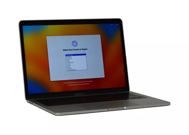 Apple MacBook Pro 2017 computer portatile, 13,3" Intel® Core™ i5, 8 GB RAM, 256 GB unità di memoria a1706