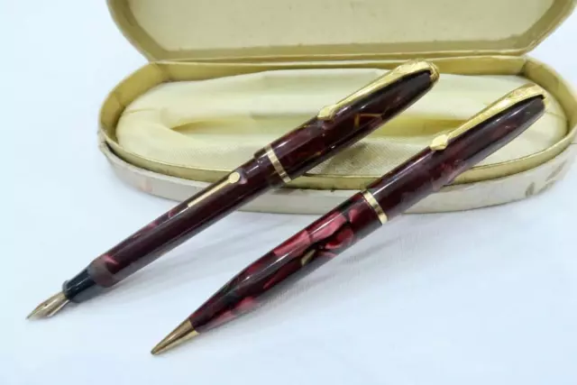 Conway Stewart Dinkie 550 Fountain Pen & Pencil Set Rose Red Black Marbled Boxed