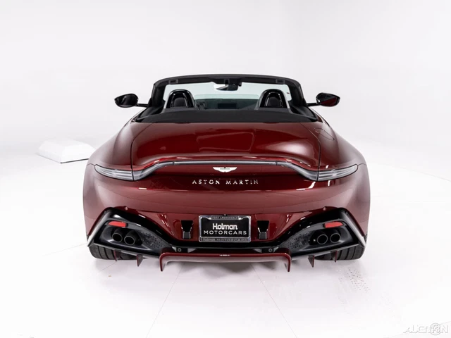 2023 ASTON MARTIN Vantage 15