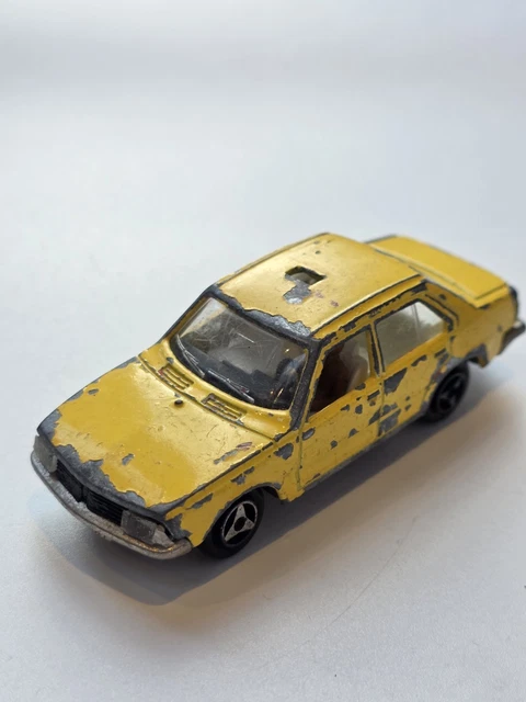 MAJORETTE 266 RENAULT R18 taxi voiture miniature 1/60 youngtimer 80 à