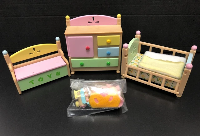SYLVANIAN FAMILIES JAPANESE Nursery Furniture Baby Chest Toy Box