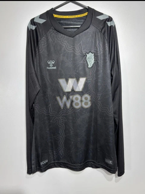 Rilasciata la terza maglia Castore Everton 24-25 - Niente più Hummel
