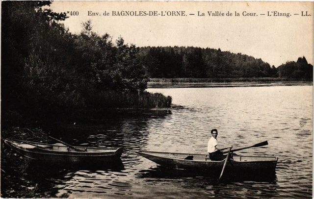 CPA Env. de BAGNOLES-de-l'ORNE - La Vallée de la Cour - L'Etang (355362)