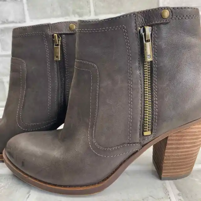 Lucky Brand Leather Eugina Heeled Ankle Boots Womens Sz8 *FLAW* Pls Read