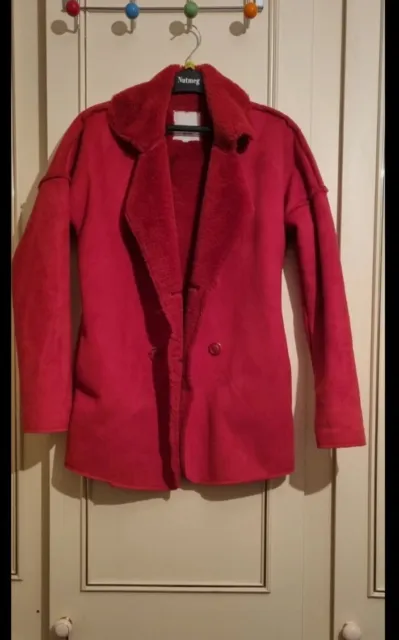 river island girl coat in age 9/10 years vgc no marks stunning