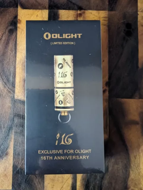 OLIGHT I1R 2 Pro-i16  180 Lumens  Rechargeable Brass