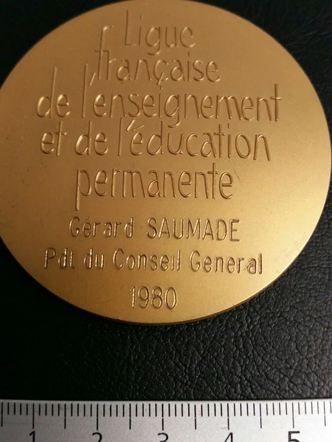 Médaille Ligue Française D'Entraide Sociale Et Philanthropique – Ancienne Décoration
