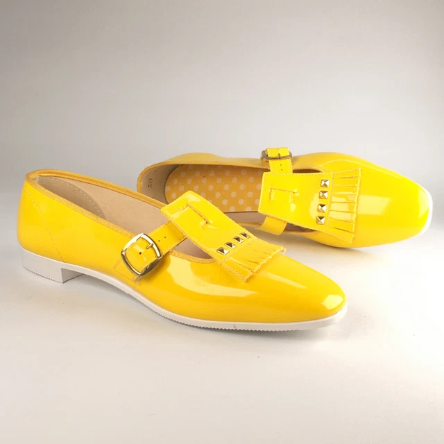 Vintage 1960’s - early 1970s T-Strap Kilt Yellow Patent Fun Womens sz 10