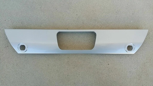 Moulure Hébergement Phare Feu Antibrouillard Arrière Pour Mitsubishi Pajero 2007