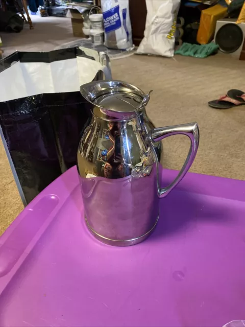 https://www.picclickimg.com/eHMAAOSwXZViCSbJ/2-Liter-Stainless-Steel-Double-Walled-Insulated-Carafe.webp