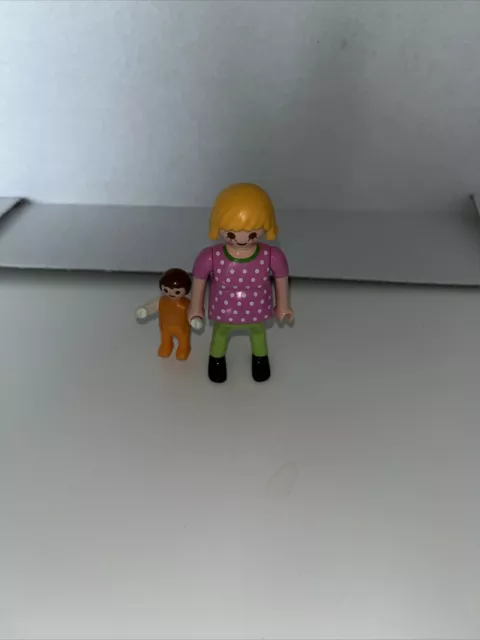 Playmobil Figuren Schwangere Frau mit Baby Babybauch Mädchen Junge