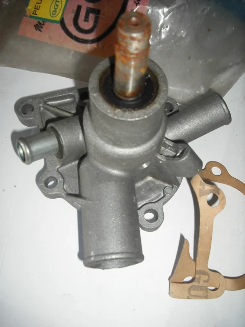 Support Moteur Avant Gauche Peugeot 204 304 - Pièce Occasion, Côté Pompe à Eau, Kilométrage 75k-100k