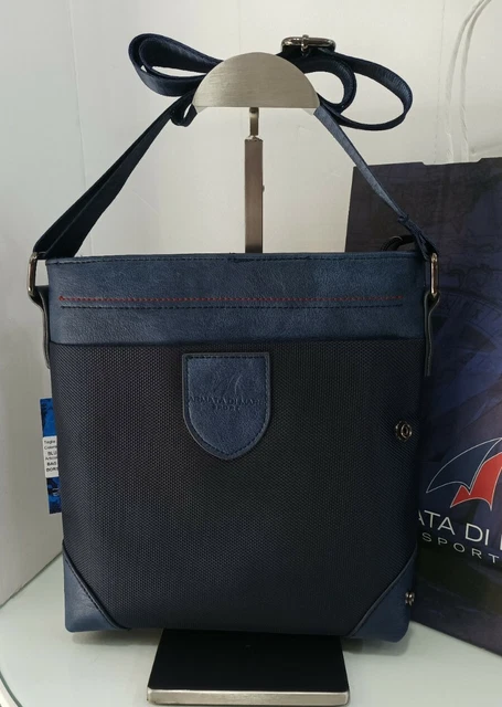Tracolla uomo sales armata di mare
