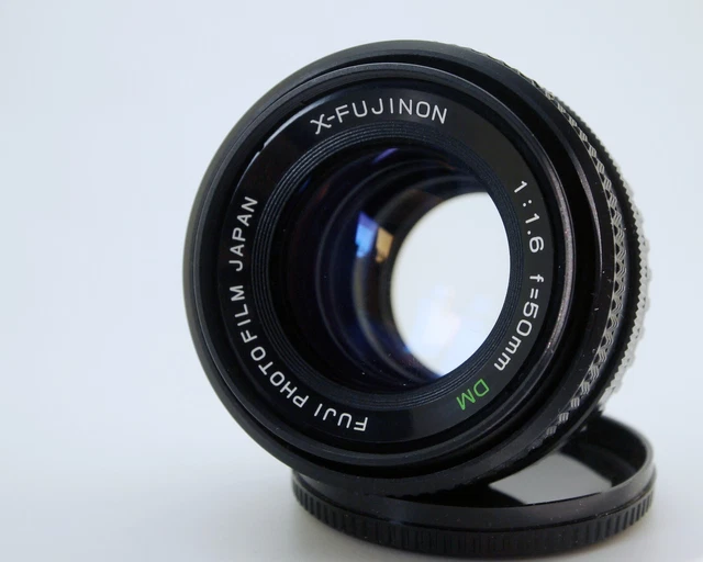 Fujinon TV 25mm f0.85 C-mount lens