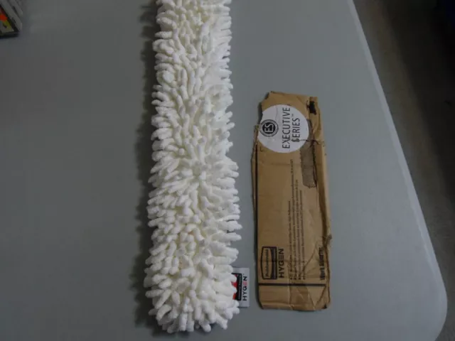1 New HYGEN 22" Rubbermaid Microfiber Flexi Wand Duster Sleeve Refill Q853