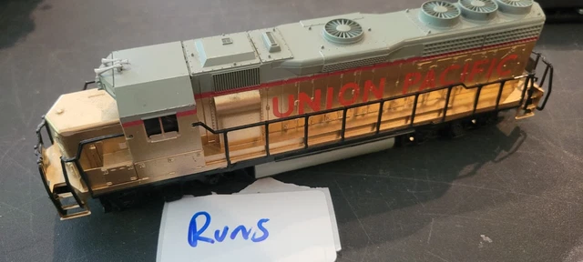 ENG 2C RARE Vintage Train Bachmann Union Pacific GOLD Diesel 🚂 Locomotive